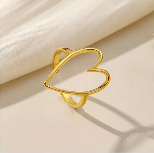 HEART RING