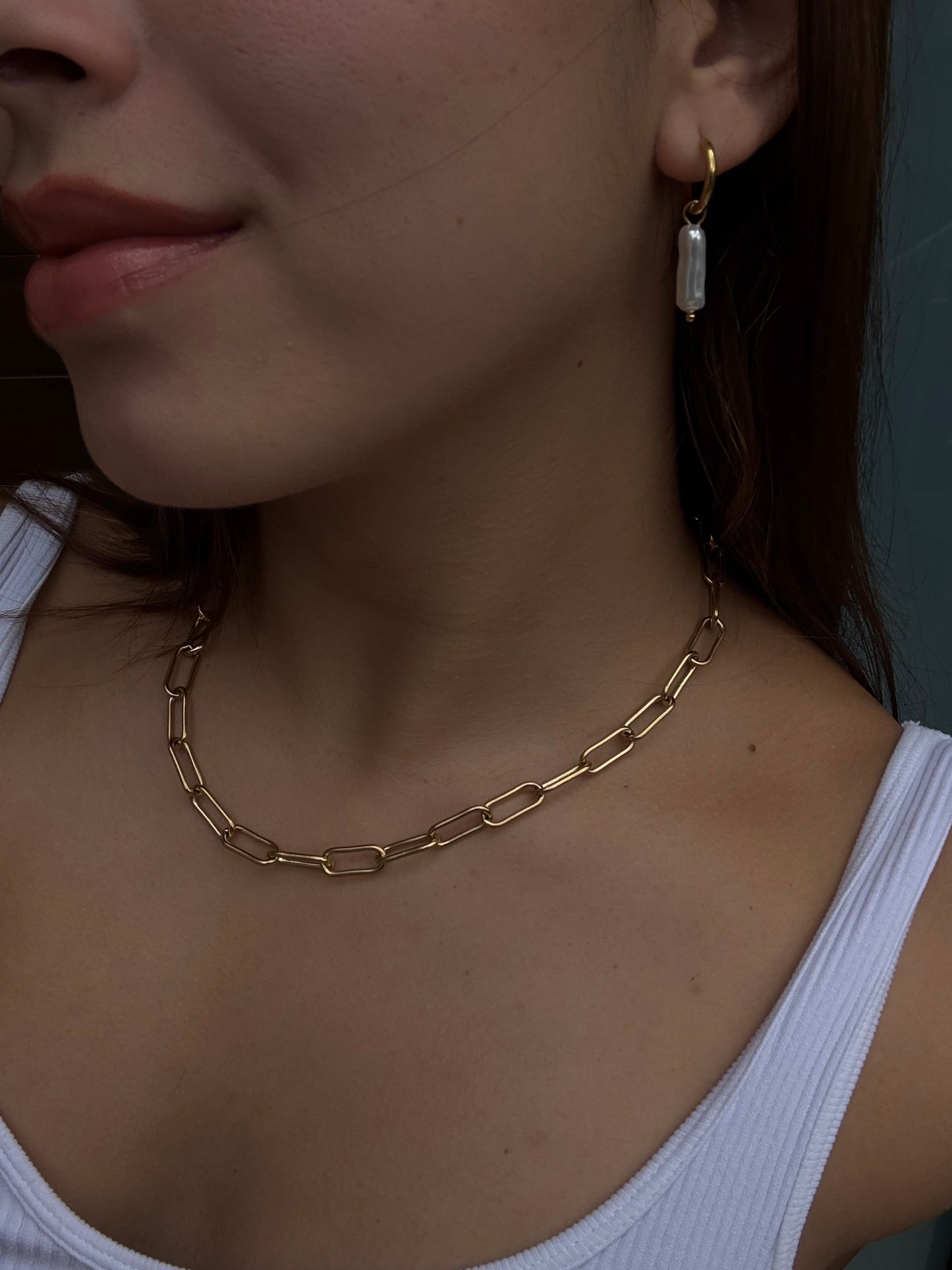 GOLD NECKLACE