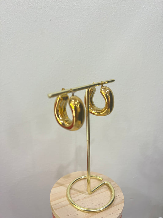 18k GOLD CLASSIC U HOOP EARRING