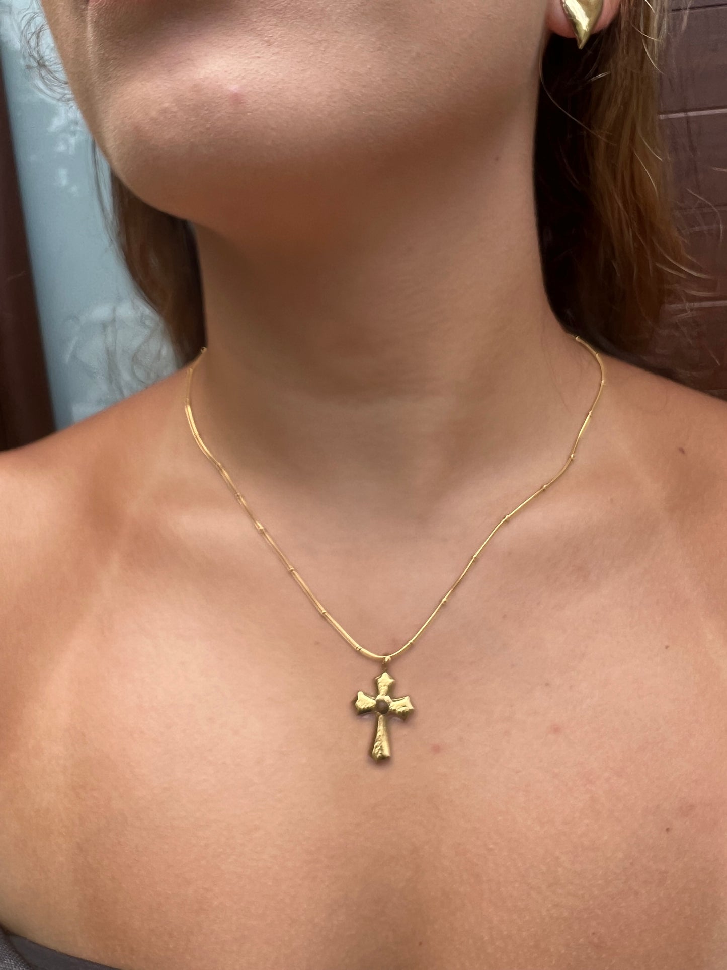 18K GOLD CROSS CATS EYE STONE NECKLACE