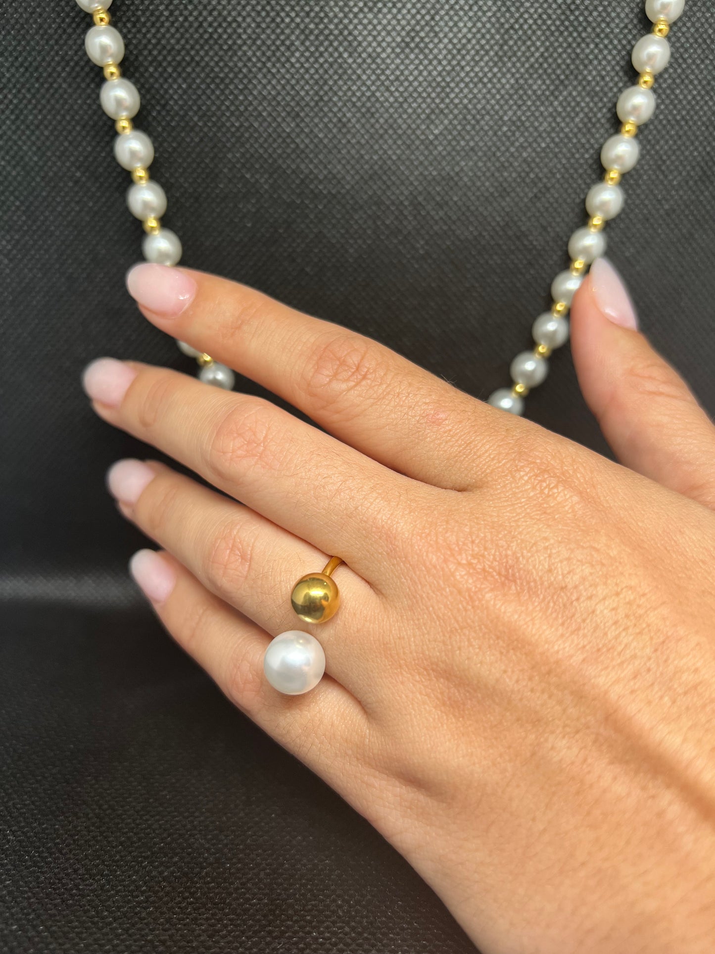 PEARLS RING