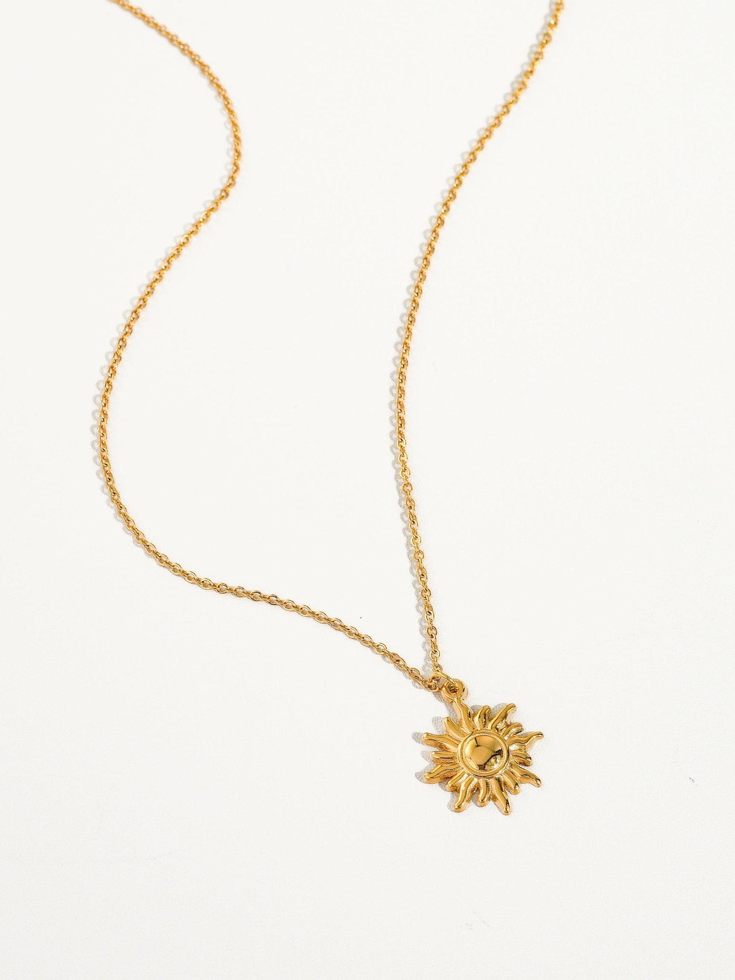 18K Gold Suny Necklace